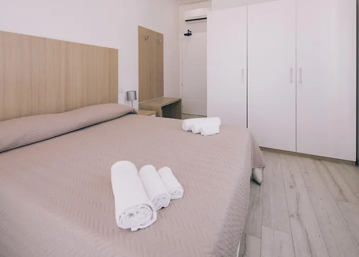 Pensión La Promenade Rooms&suites 4*