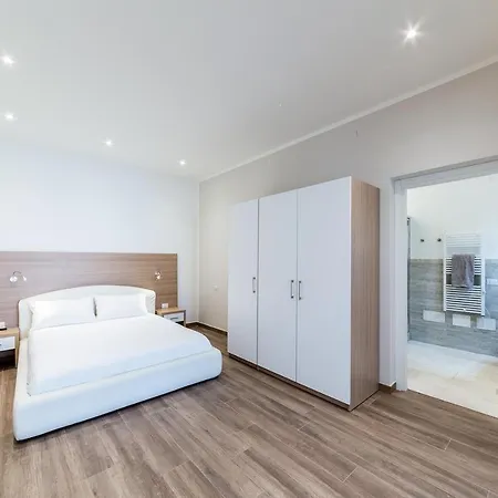 La Promenade Rooms&suites