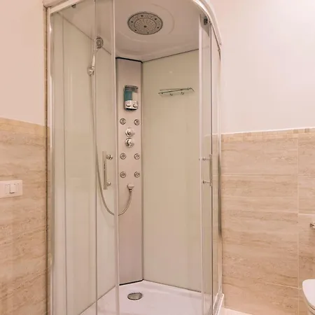 La Promenade Rooms&suites Pensión 4*