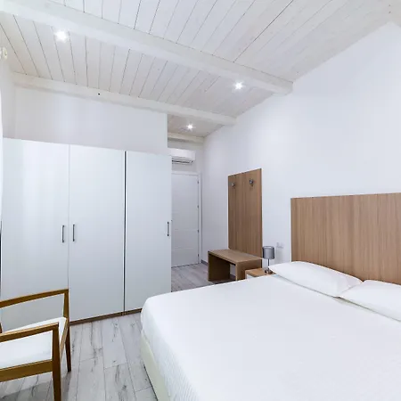 La Promenade Rooms&suites